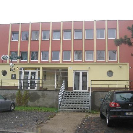 Lazza Motel Brno Esterno foto